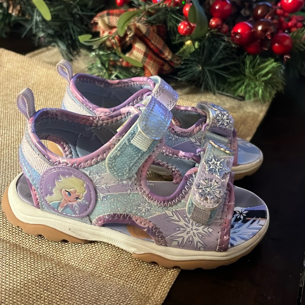 Elsa sandals